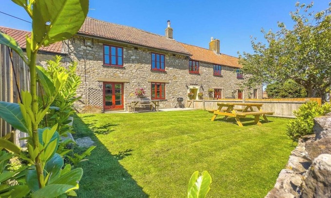 Kewstoke House | Norton Court Cottage (Spacious-Rustic Cottage-Dog Friendly-w