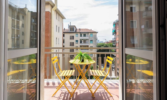 Lorenteggio Apartment | notaMi - Fiordalisi 1 - Flower District