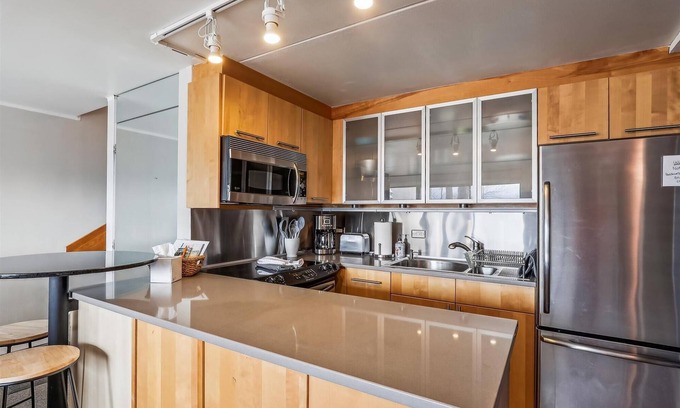 Stowe Area Condo | Notchbrook 5 Apt: 1 br, large deck, seasonal pool, community amenities!