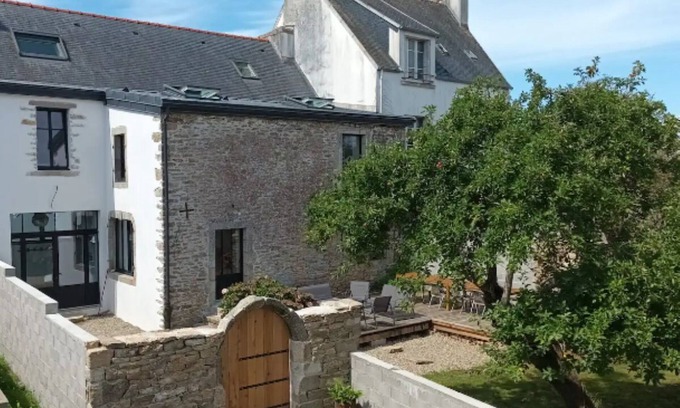 Plozevet House | Nouvelle Maison 14 Personnes à 2 km des Plages
