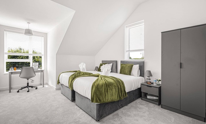 Birmingham House | Nova Living - Perfect for Long & Short Stay