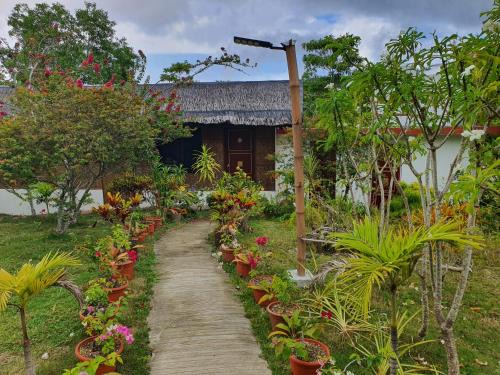 Larena Villa | Novelyn's Seaview Villa