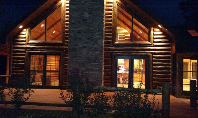 Idaho Springs Cabin | NOVEMBER DISCOUNTS1 Log Cabin Sanctuary, beautiful stream running through.