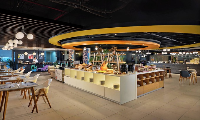Phu My Hung Hotel | Novotel Living Saigon South