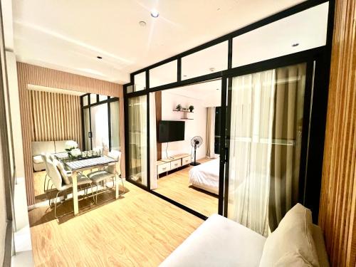 Makati Apartment | Novotel Residential Tower at Acqua Private Residences Mandaluyong - Makati