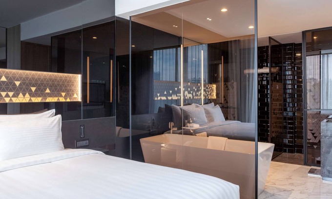 Orchard Hotel | Novotel Singapore on Stevens