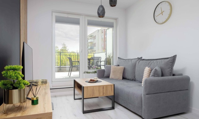 Lodz Apartment | Nowe Sady 85 | Łódź | Stylish Apartment | Close to the Airport