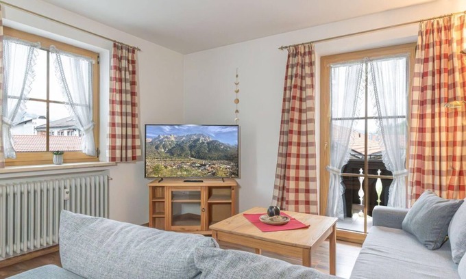 Wallgau Apartment | "Nr. 6" apartment Schöttlkarspitz, 2 bedrooms, shower, WC - Sabine, house