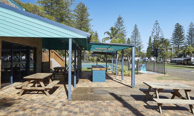 Port Macquarie Cabin | NRMA Port Macquarie Breakwall Holiday Park