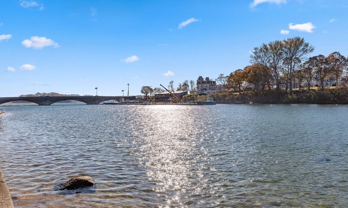 Onset House | nStonebridge House, Onset Waterfront- Unit A