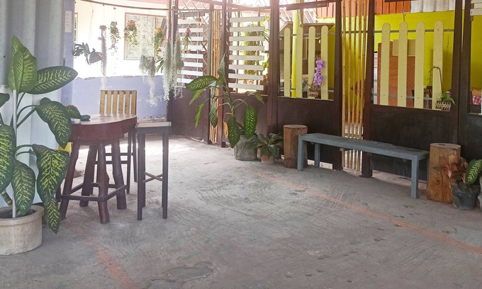 Mai Khao House | Nu Phuket Airport Residence