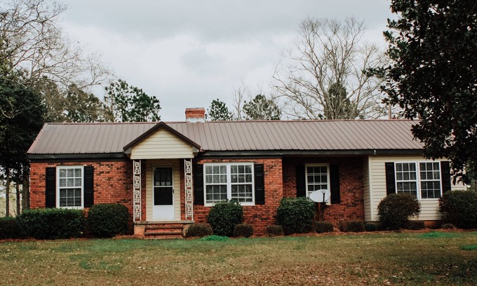 Morris House | Nubbintown UP House Great Stay for Family or Work