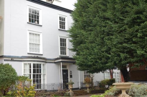 Exeter Apartment | Number 18 Apartments