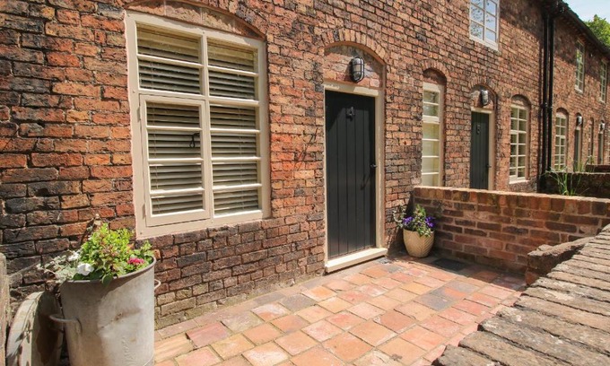 Coalbrookdale House | Number 4