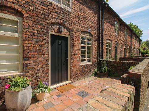 Coalbrookdale House | Number 5
