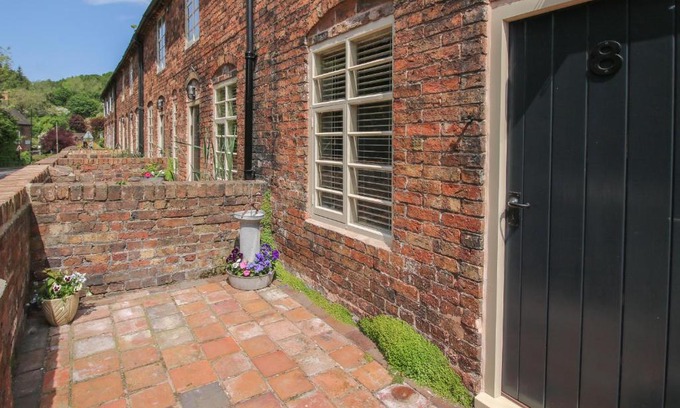 Coalbrookdale House | Number 7