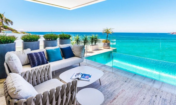 Tamarama Apartment | Number One Tama House