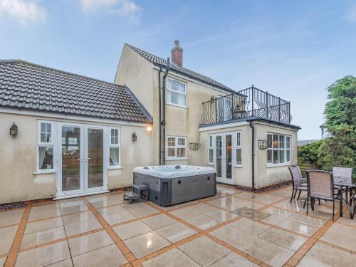 Huttoft House | Nurseries Cottage
