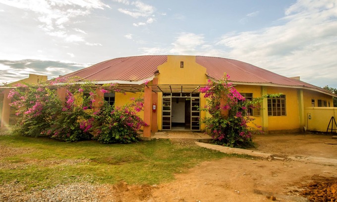 Iganga Hotel | NV Fort Lugard Resort Hotel