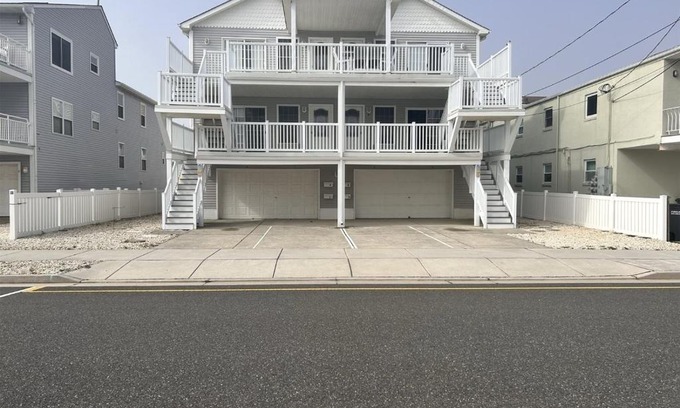 North Wildwood Apartment | NW506 East 7th Ave-B
