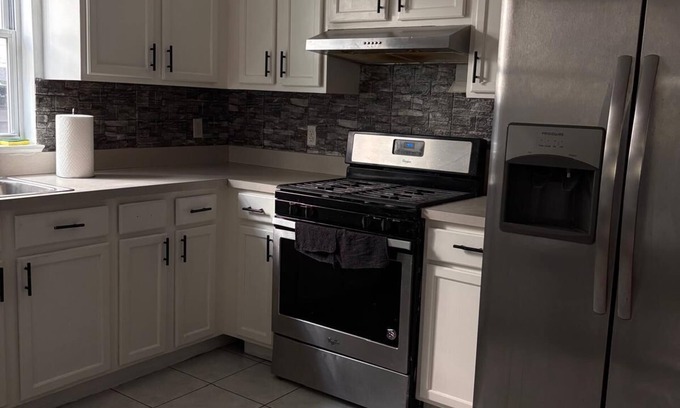 Newark Apartment | NWK 457 ROOM 213-F