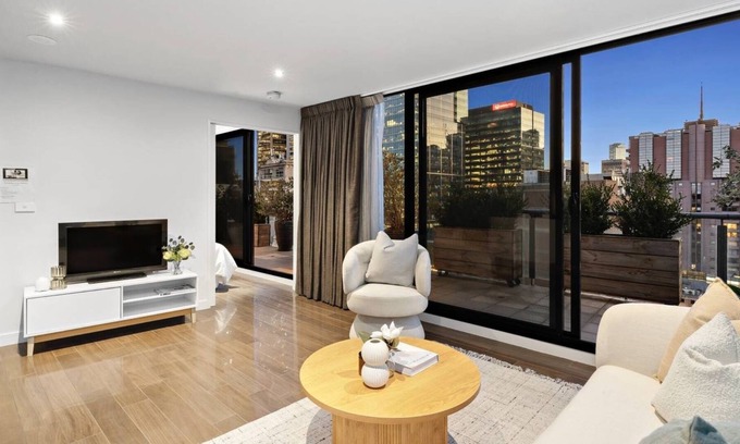 Chinatown Apartment | NYC Rooftop Penthouse Apartment in Melbournes Paris end