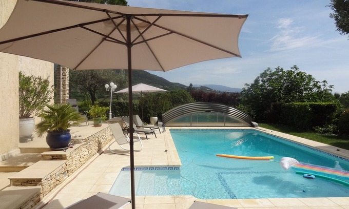 Nyons Villa | Nyons ,villa au Cœur des Vignes et des Oliviers Avec Grande Piscine