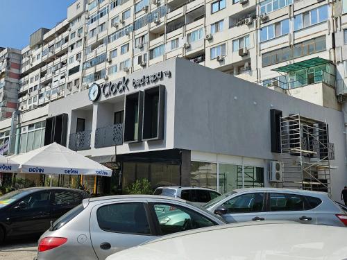 G.K. Bratya Miladinovi Hotel | O'clock bed & SPA