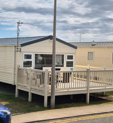 Kinmel Bay Resort | O06 Golden sands
