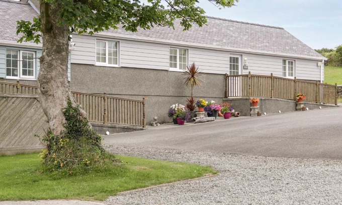 Pen-y-sarn House | Oak Cottage