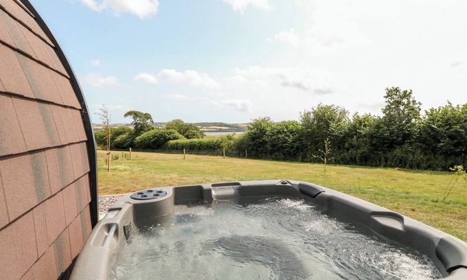 Saltash Cottage | Oak