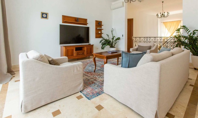 Kuljace Villa | Oak Leaf Residence Villa 1