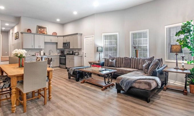 Atlanta House | Oakland Oasis A Intown Atlanta