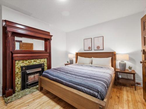 South Oakland House | Oakland, Pittsburgh !A Modern and Stylish Private Bedroom with Shared Bathroom