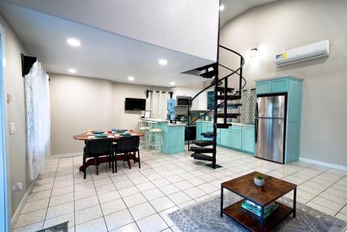 Spanish Lookout Apartment | Oakridge Apartment