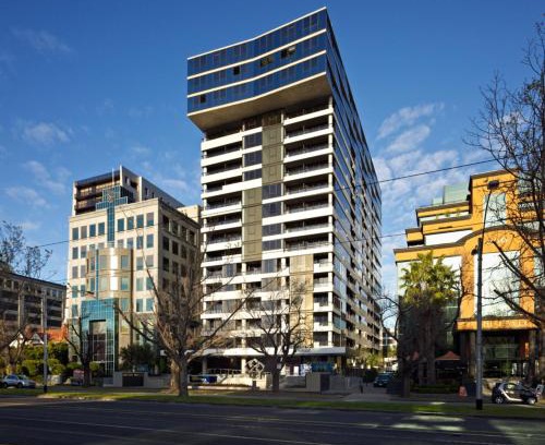 Melbourne Hotel | Oaks Melbourne St Kilda Road Hotel