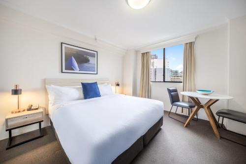 Haymarket Apartment | Oaks Sydney Castlereagh Suites