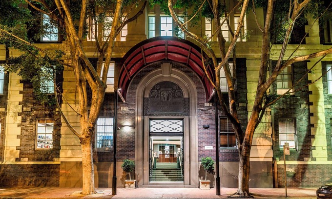 Darling Harbour Apartment | Oaks Sydney Goldsbrough Suites