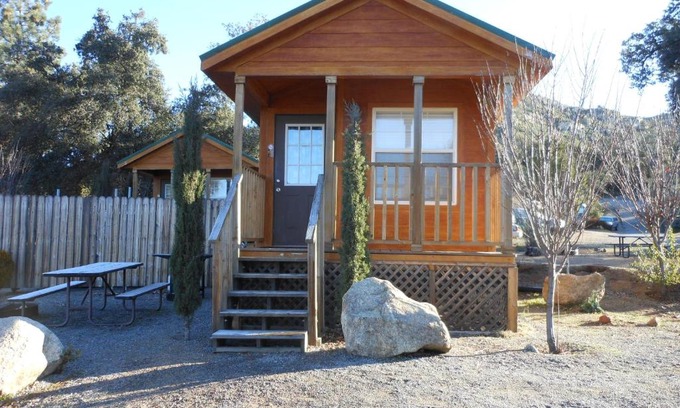 Descanso Resort | Oakzanita Springs Camping Resort Cabin 1
