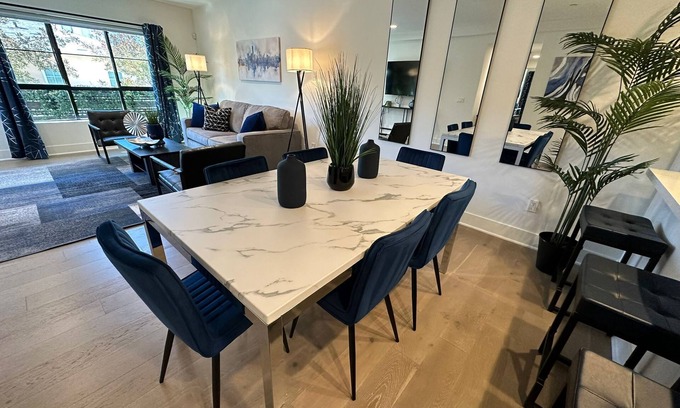 Los Angeles Hotel | Oasis 3 BR Steps Away from Century City Mall