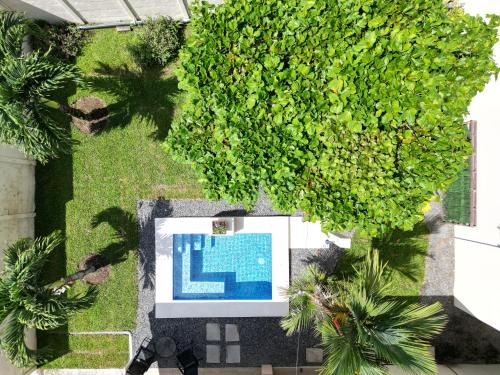 Barrio Pilo Villa | Oasis Arenal Villa Pool & Arenal Volcano View