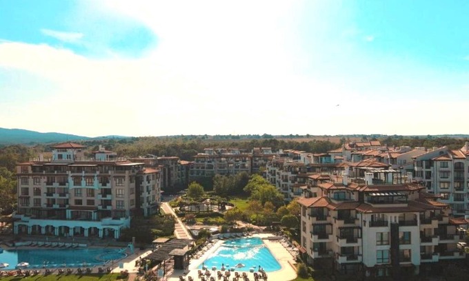 Lozenets Resort | Oasis Beach Club