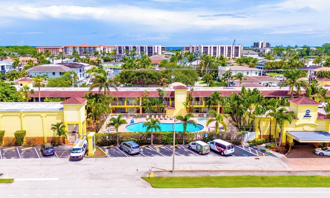 East Boca Raton Hotel | Oasis Boca Raton