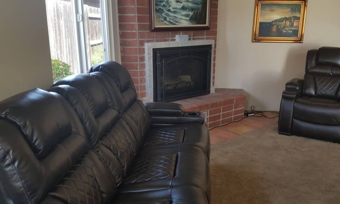 Pierpont Bay House | "Oasis by the Sea" Ventura STVR #2260