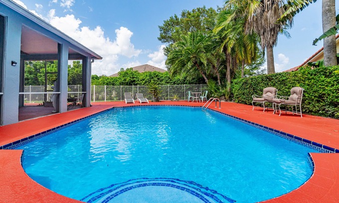 Wellington House | Oasis Heated Pool in the Heart of Equestrian Wellington