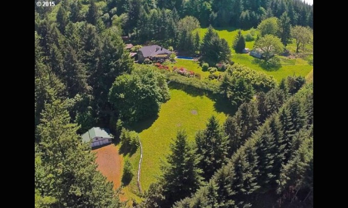 Newberg House | Oasis in the Heart of Wine Country Yet 20 Minutes from Portland