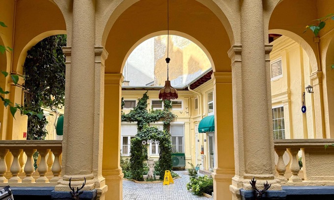 Palace District Hotel | Oasis Inn Budapest
