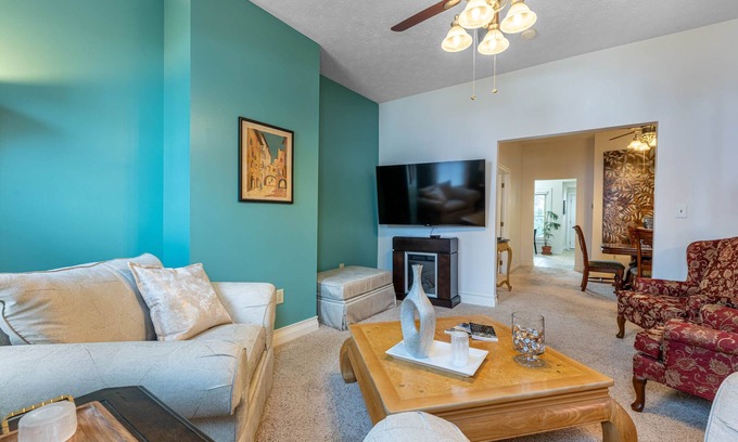 South Park House | Oasis On Oaknn2-bedroom house in Historic Downtown Dayton for Perfect Living!