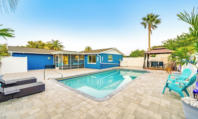 Aloha Gardens House | Oasis w/Heated Pool: 5 Mi to Anclote Gulf Park!