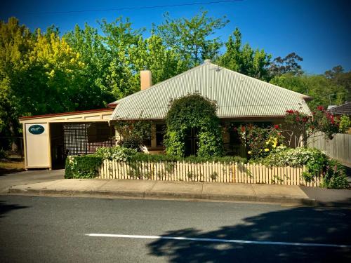 Hahndorf House | Oats Cottage